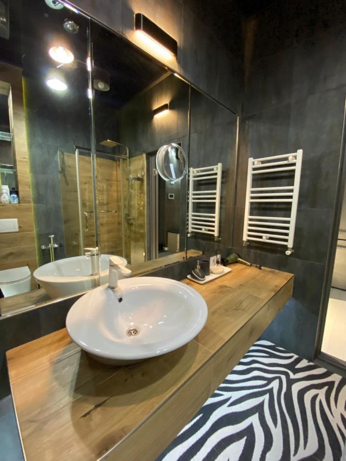 New Double Room Luxury Apartment In The Center Chisinau Exterior photo