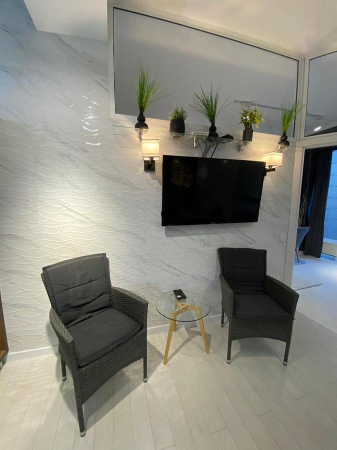 New Double Room Luxury Apartment In The Center Chisinau Exterior photo